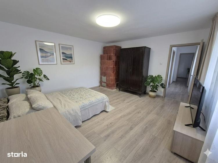 Casă cu 2 camere cu Teren 330 Mp în Cleja