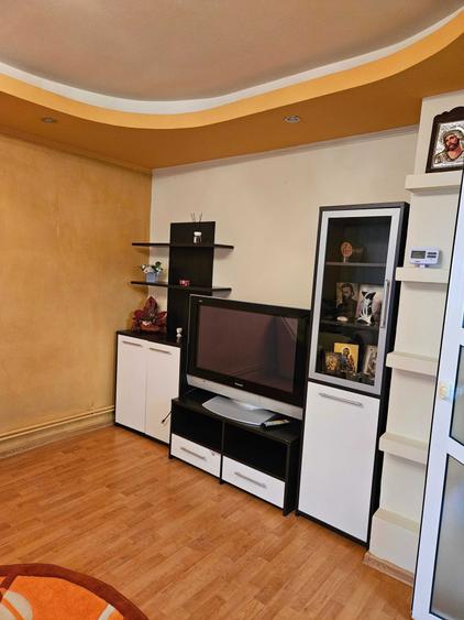 Apartament cu 2 camere decomandat în Balta Albă