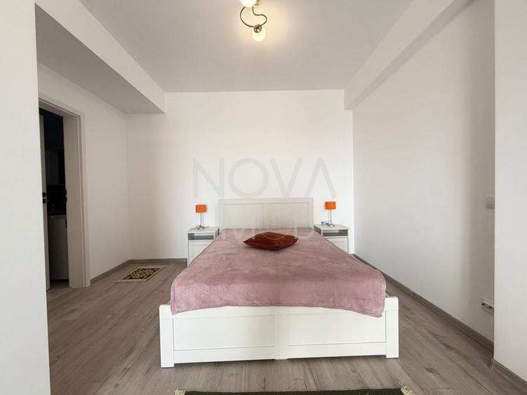 Apartament cu 2 camere semidecomandat, mobilat în Exterior Vest