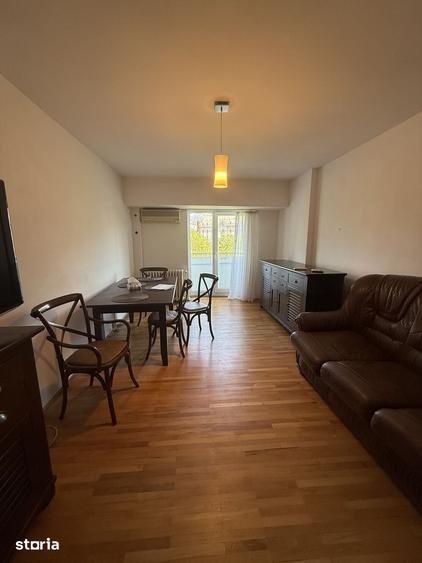 Apartament cu 3 camere decomandat în Centrul Civic
