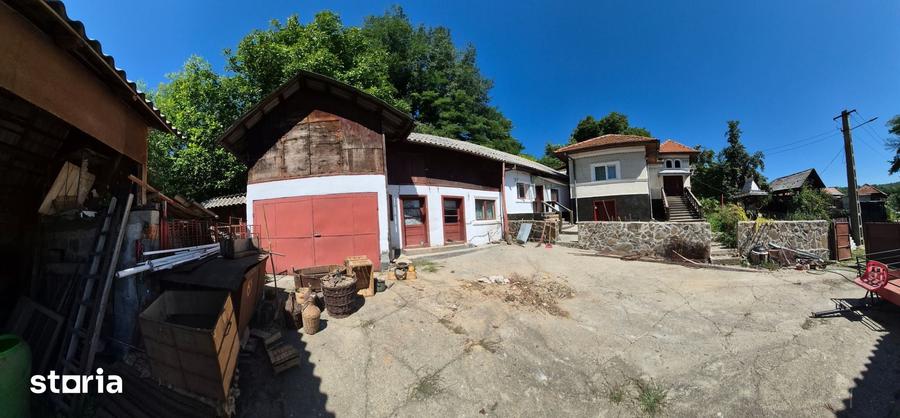 Casă cu 3 camere cu Teren 572 Mp în Godeni