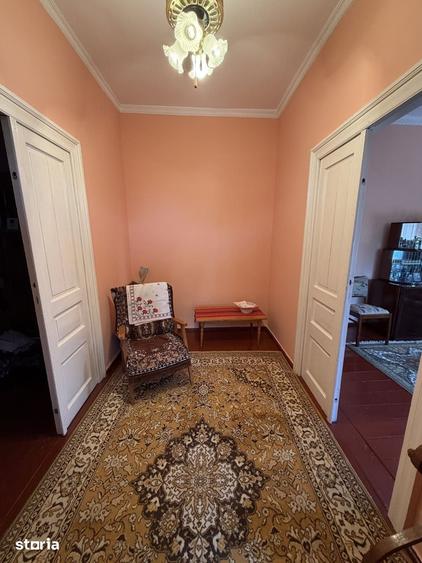 Casă cu 2 camere cu Teren 150 Mp în Școlilor