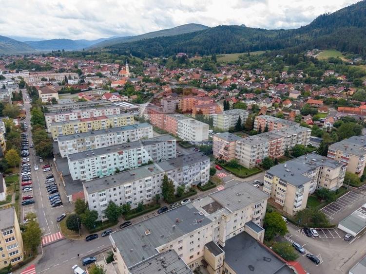 Apartament cu 2 camere decomandat, mobilat în Electroprecizia
