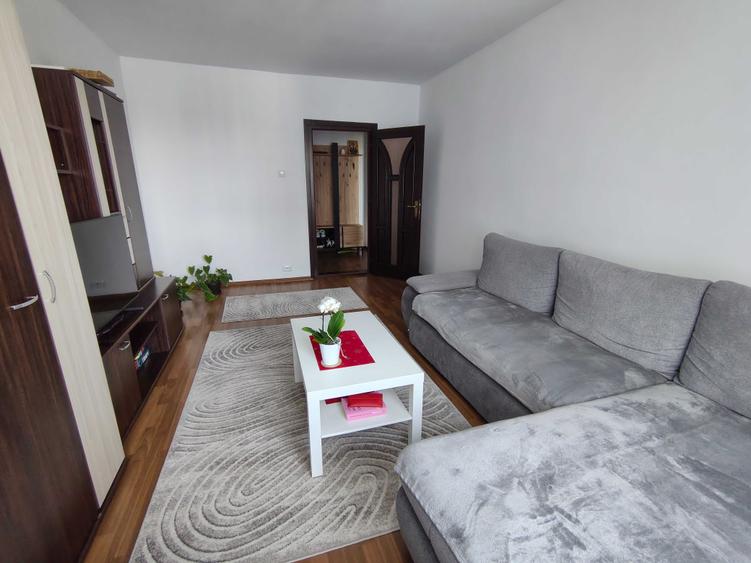 Apartament cu 2 camere decomandat în Mureșeni