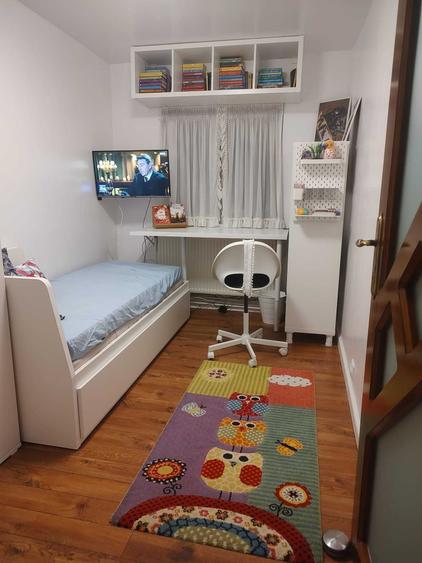 Apartament cu 3 camere decomandat în Tineretului