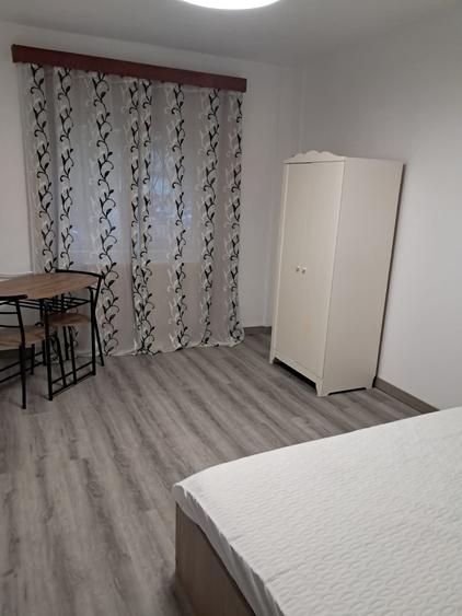 Apartament decomandat în Veteranilor