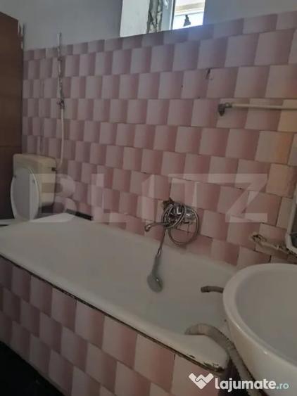 Casă cu 3 camere cu Teren 100 Mp în Central