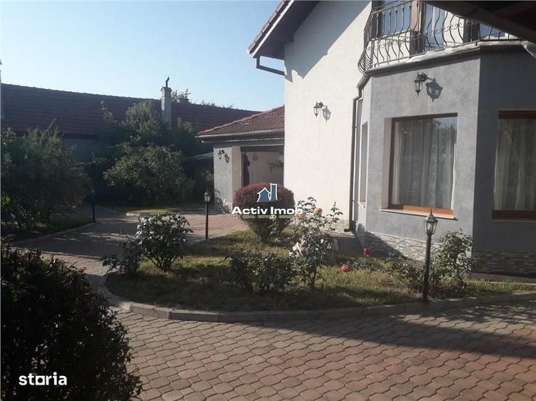 Casă cu 4 camere în Sânpetru