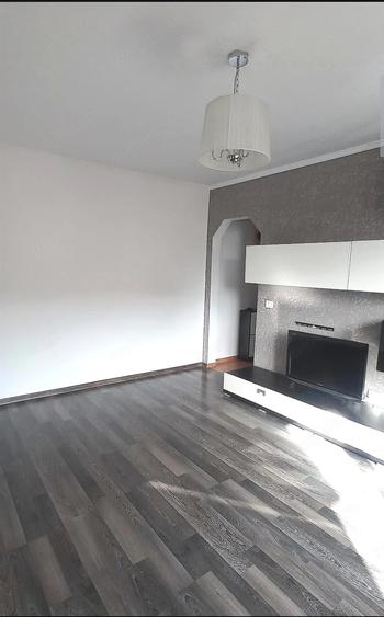 Apartament cu 3 camere nedecomandat în Șagului