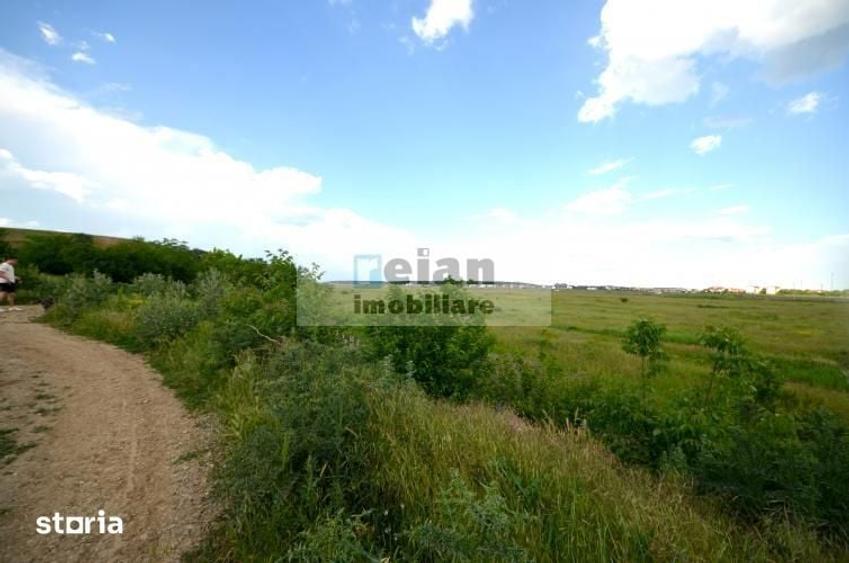 Teren de 2500 mp, în Central