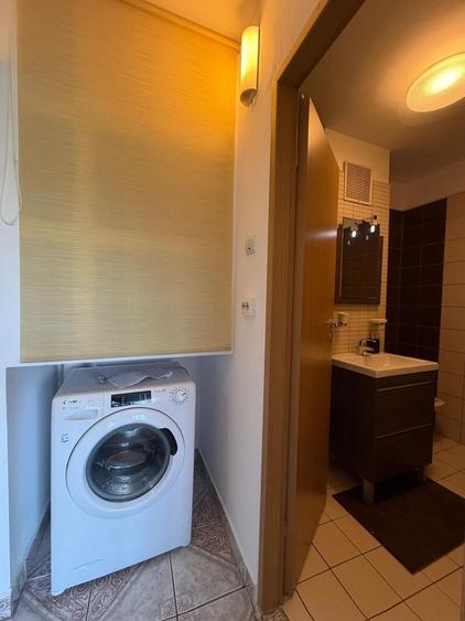 Apartament cu 3 camere în Lipovei