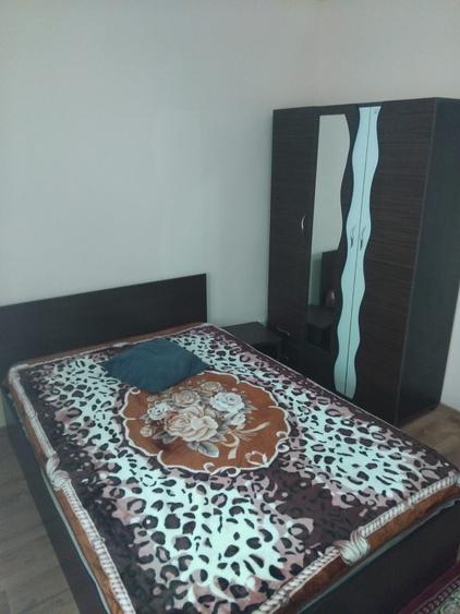 Apartament cu 3 camere decomandat în Olteniței