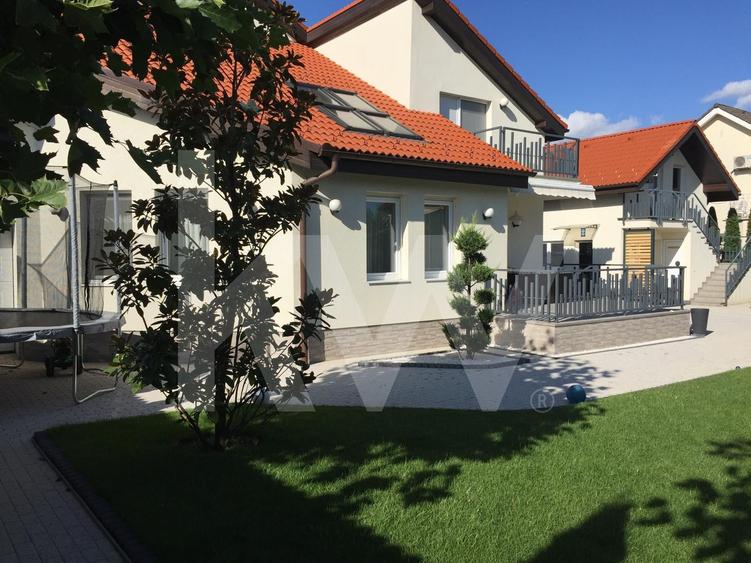 Casă individuală cu 4 camere cu Canalizare în Șelimbăr