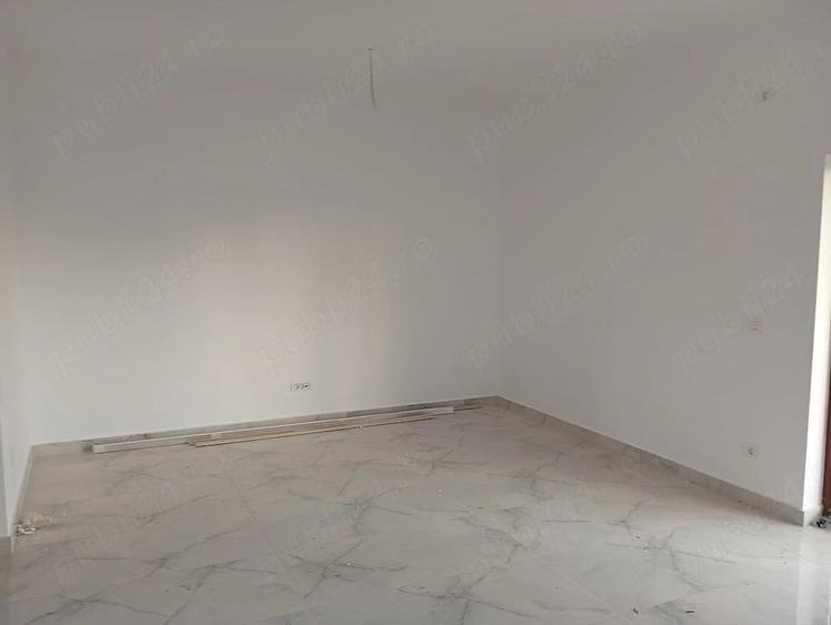 Casă cu 3 camere cu Teren 180 Mp în Crișan