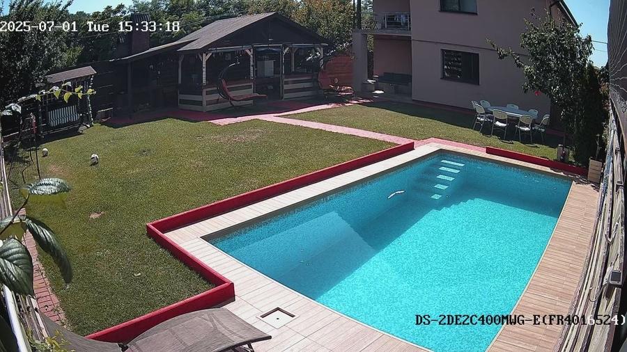 Casă cu 3 camere cu Teren 300 Mp în Central