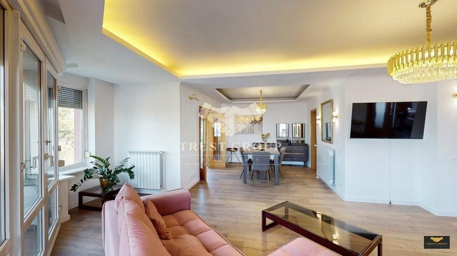 Apartament cu 4 camere decomandat, mobilat în Primăverii