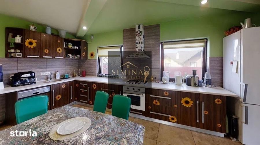Casă cu 6 camere cu Teren 410 Mp în Păsăreni