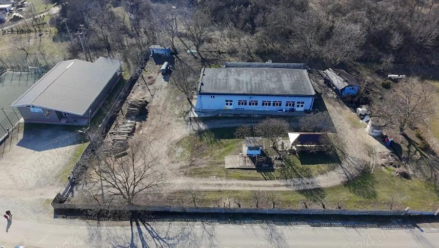 Spațiu comercial, de 362 mp, în Mociu