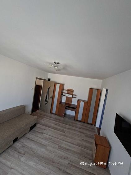 Apartament cu 2 camere semidecomandat în Astra