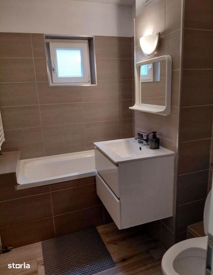 Apartament cu 2 camere decomandat în Lipovei