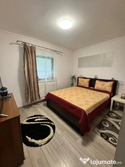 Casă cu 4 camere cu Teren 720 Mp în Satu Nou de Sus