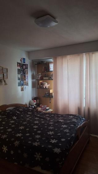 Apartament cu 2 camere decomandat în Casa de Cultură