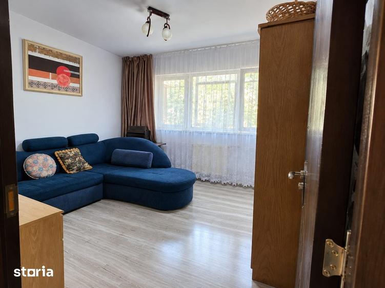 Apartament cu 2 camere în Peneș Curcanul