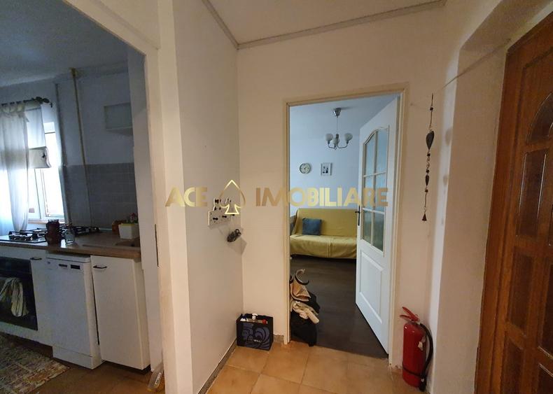 Apartament cu 2 camere semidecomandat, mobilat în Iancului