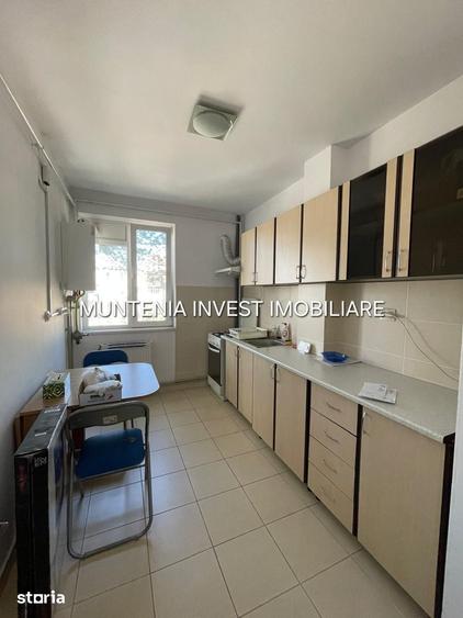 Apartament cu 2 camere decomandat în Calea București
