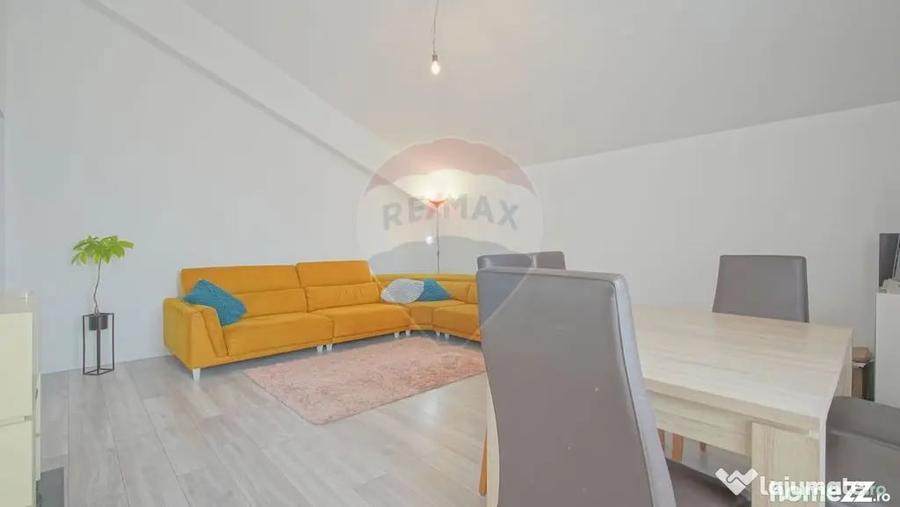 Apartament cu 4 camere semidecomandat în Central