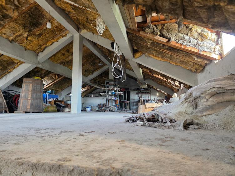 Spațiu industrial, de 350 mp, în Găneasa