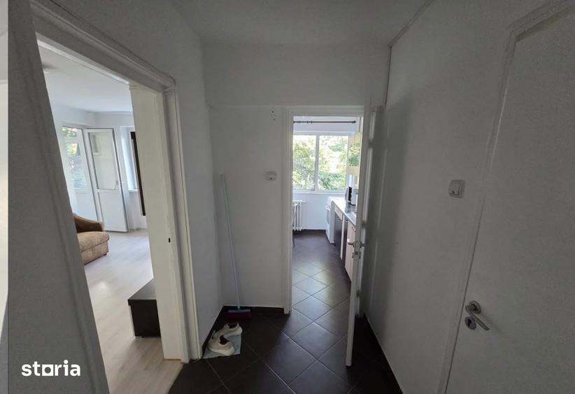 Apartament cu 2 camere decomandat în Drumul Taberei