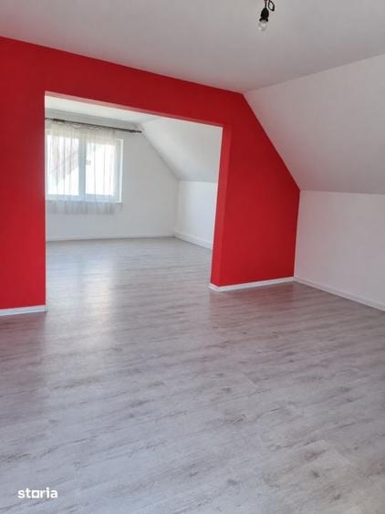 Casă cu 5 camere cu Teren 300 Mp în Central