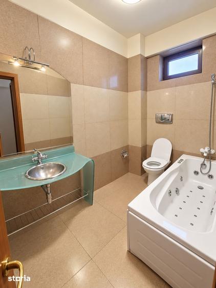Casă cu Teren 269 Mp în Vitan