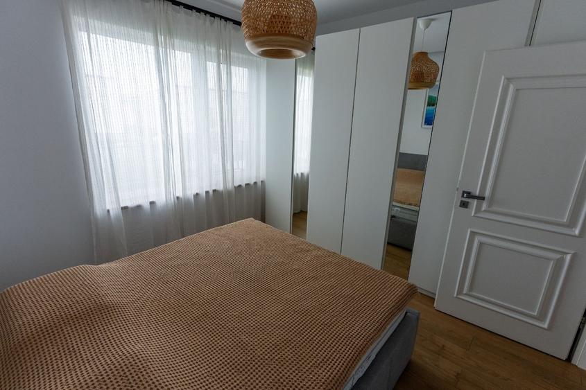 Casă individuală cu 4 camere cu Teren 345 Mp în Tunari