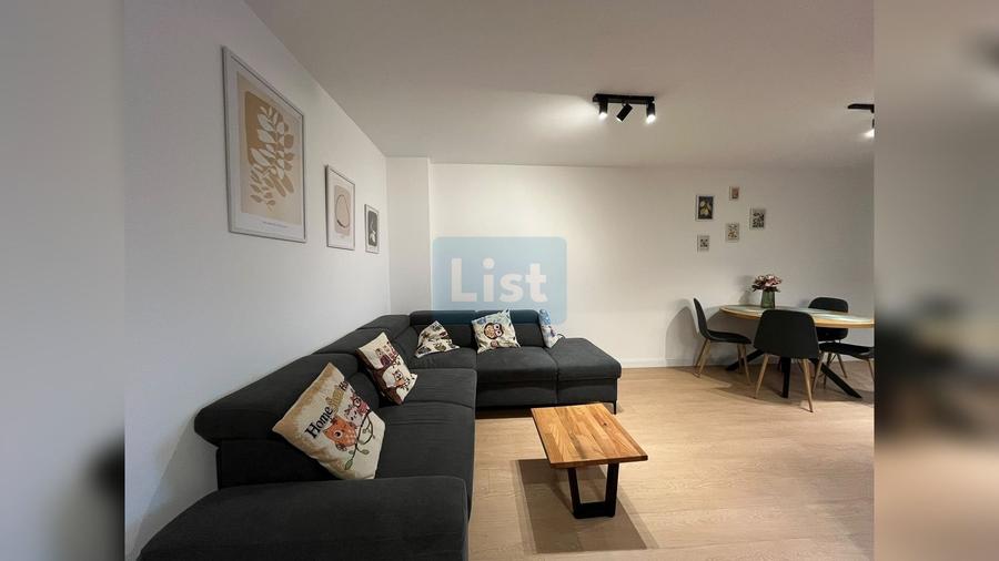 Apartament cu 3 camere semidecomandat, mobilat în Gheorgheni