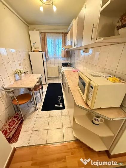 Apartament cu 2 camere decomandat în Astra