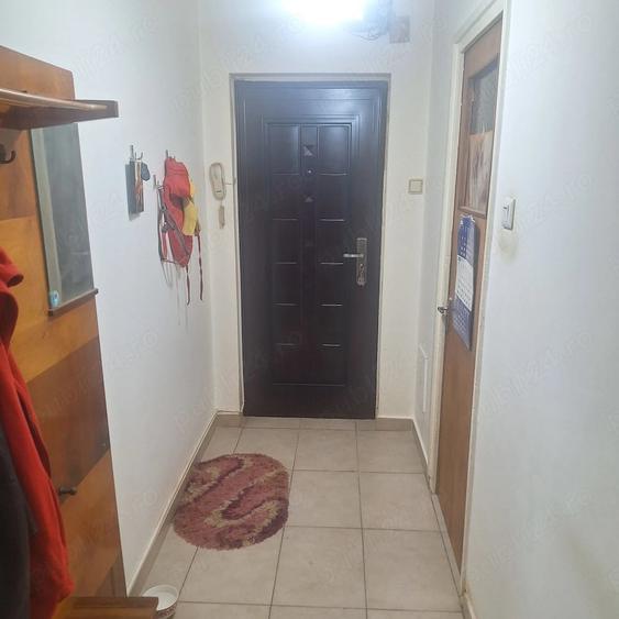 Apartament cu 2 camere semidecomandat în Lujerului