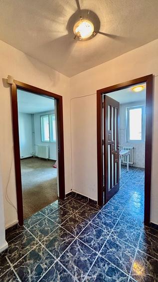 Apartament cu 3 camere în Militari