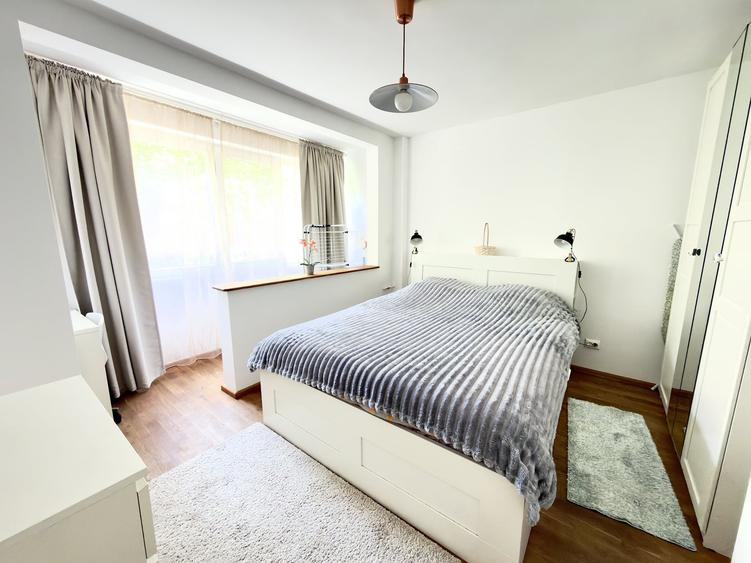 Apartament cu 2 camere decomandat, mobilat în Universitate