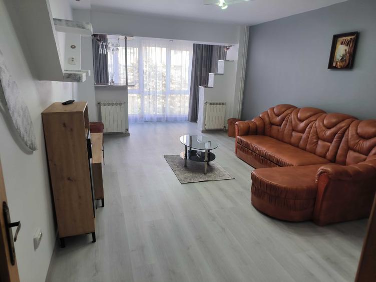 Apartament cu 2 camere decomandat în Buzaului