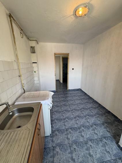 Apartament cu 2 camere decomandat în Malu Roșu