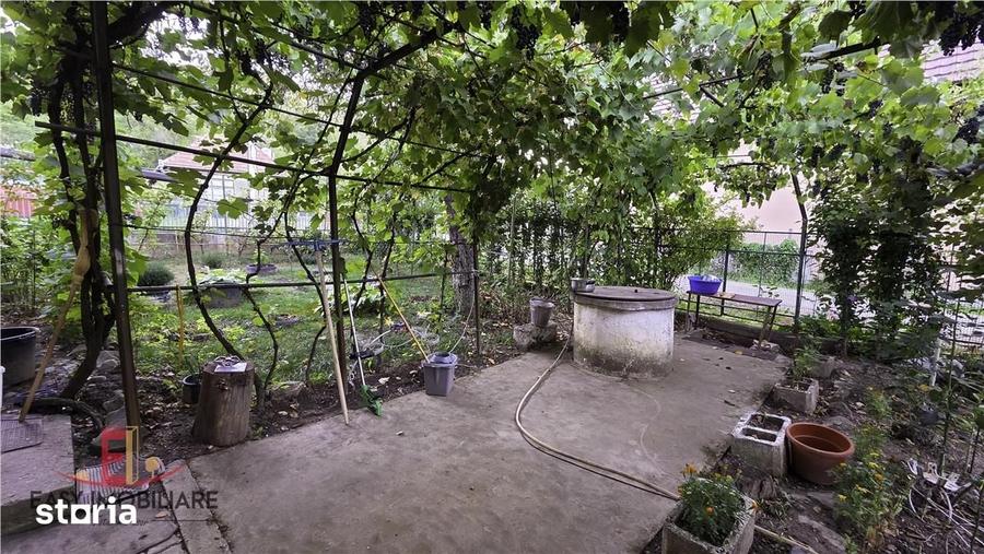 Casă cu 2 camere cu Teren 800 Mp în Păsăreni