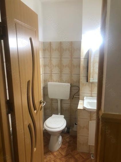 Garsonieră decomandată în Central