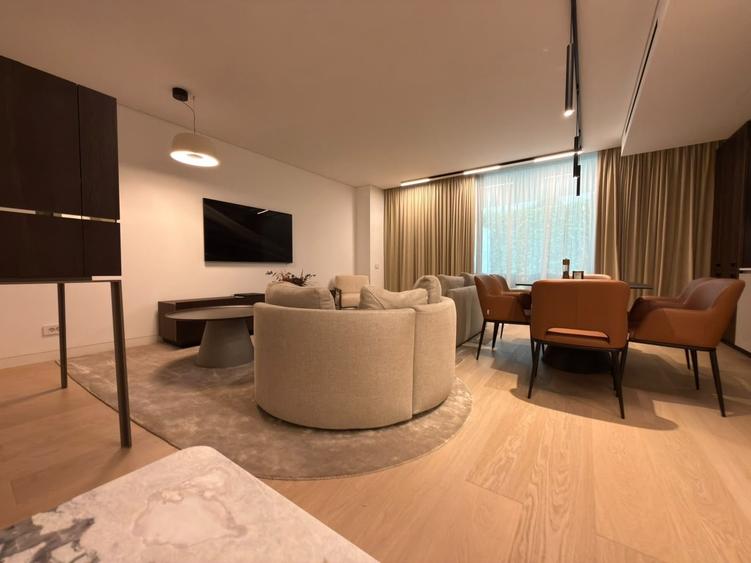 Apartament cu 4 camere în Dorobanți