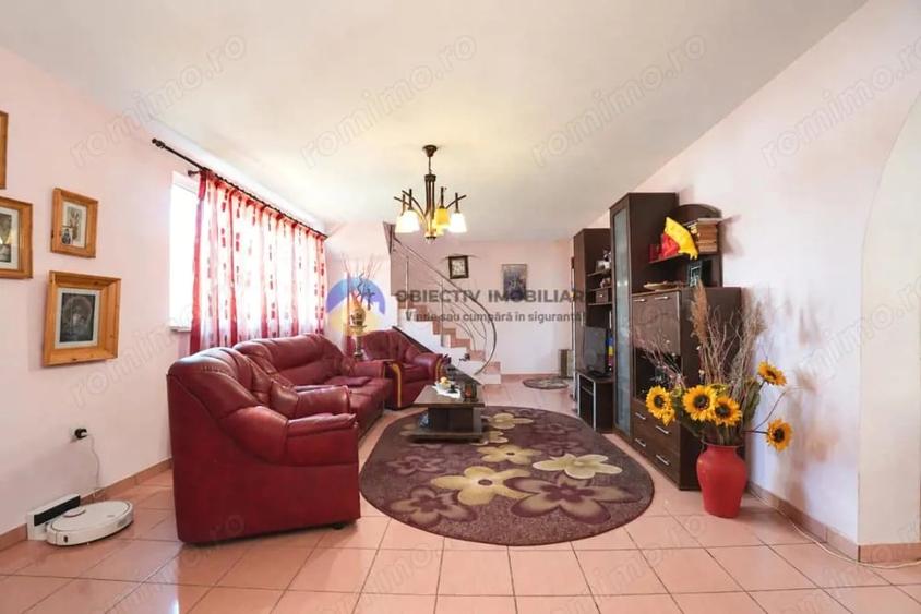 Casă cu 3 camere cu Teren 1800 Mp în Bistrița