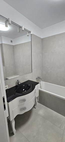 Apartament cu 2 camere decomandat în Metalurgiei