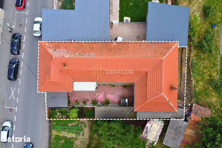 Casă cu 9 camere cu Teren 336 Mp în Central