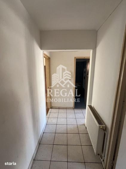 Apartament cu 2 camere decomandat în Rișca