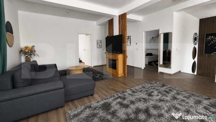 Casă cu 6 camere cu Teren 295 Mp în Central